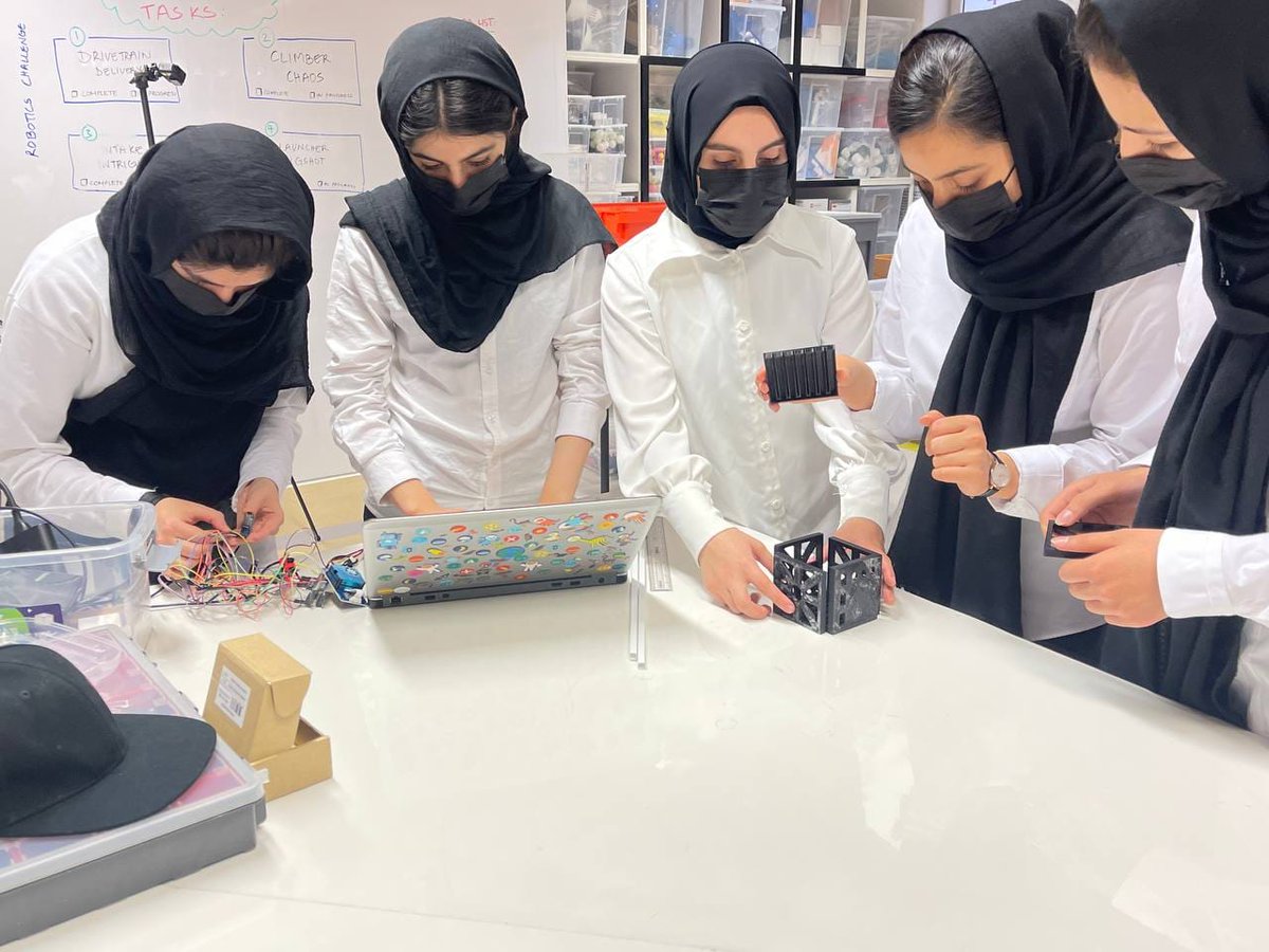 SadaatOmer's tweet photo. Months after being forced to leave Afghanistan, the Afghan girl's robotics team secured 2nd position against 88 countries in an intl competition. https://t.co/Y9V8e38nXF
The team designed a smart traffic light to resolve traffic issues in #Afghanistan. #PCBeTheChange https://t.co/14L9XrLBNx