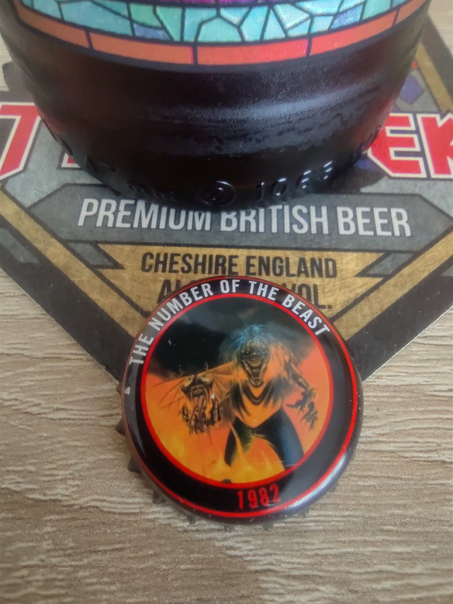 Произведена в Англия бира в белгийски стил. Със сигурност не е най-добрата белгийска бира, но все пак си остава доста прилично пиво. #hallowed #robinsons #belgianstyle #uptheirons #ironmaiden #beer #bier #cerveza #pivo #birra #cheers #наздраве