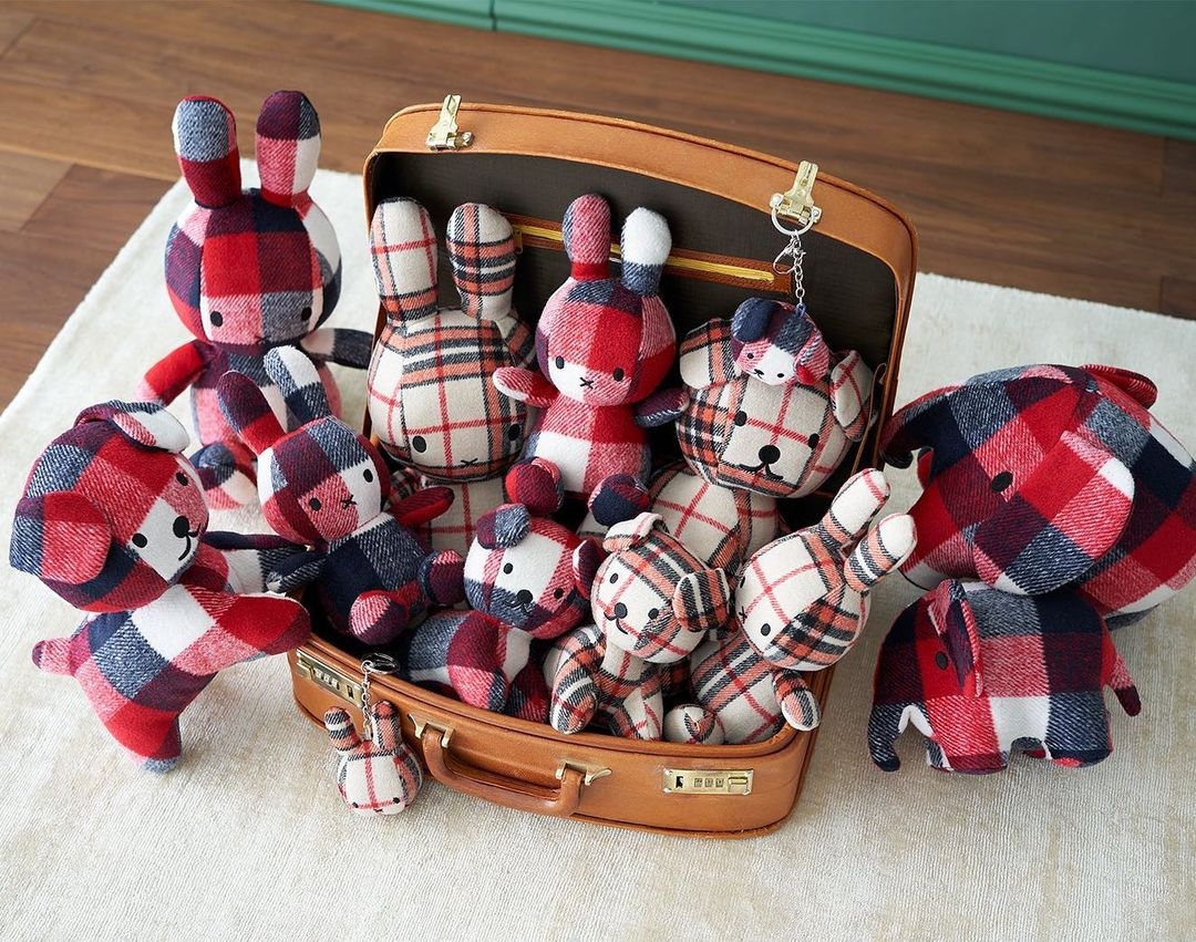 So much Miffy goodness in one picture! 

📸 Instagram user tmm.jp.miffy

Purchase them here - miffyshop.co.uk/products/miffy…