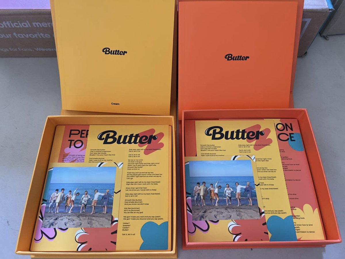 Seoul_Merchant's tweet photo. #SeoulMerchant_GIVEAWAY 
✨BTS BUTTER ALBUM GIVEAWAY✨

RT
FOLLOW @Moonchild_kShop 
ends in 72hrs‼️ https://t.co/br4VbLRb6l