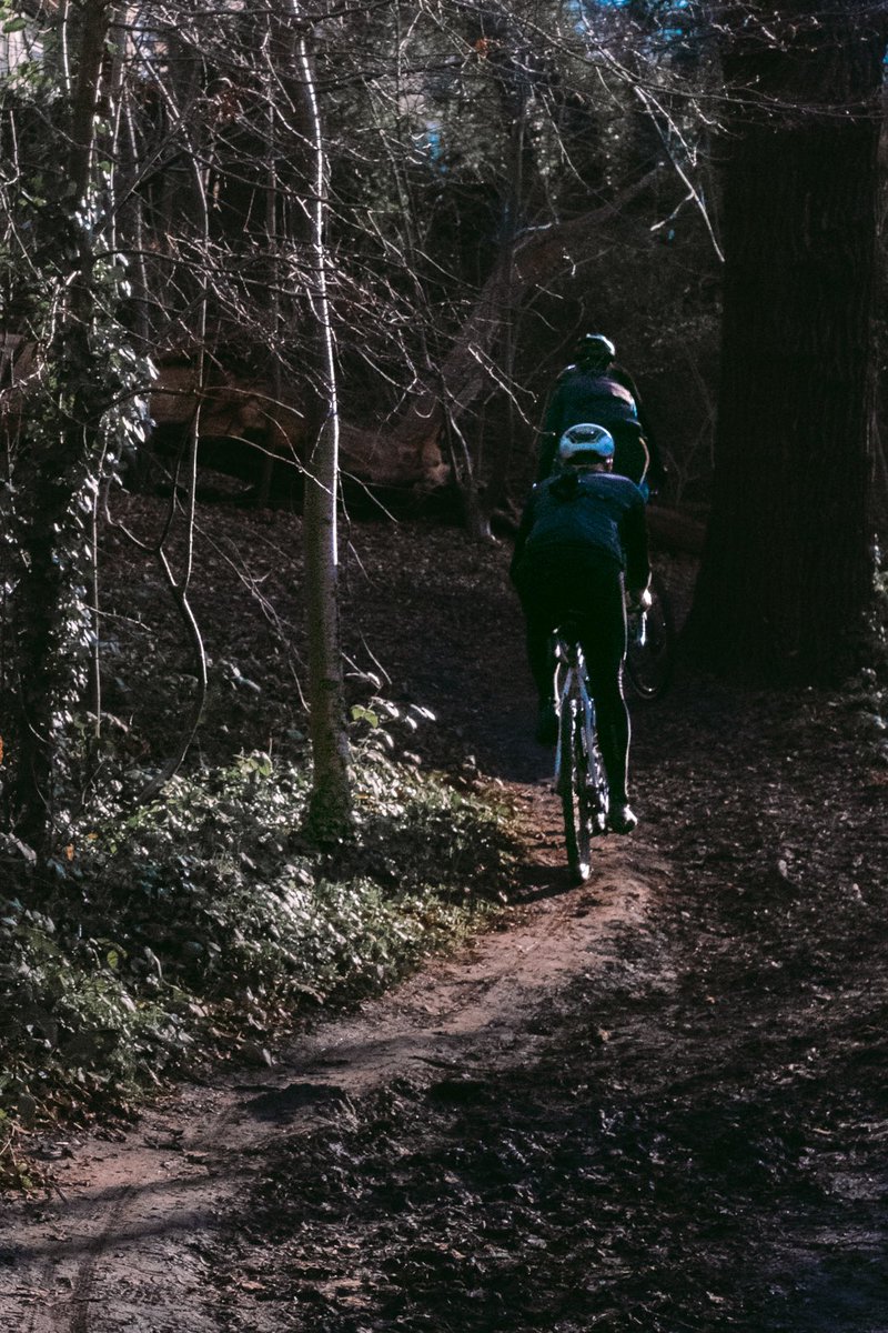 ASCND CC (@ascndcc) on Twitter photo Brilliant day out with the North London Dirt crew. Looking forward the big event this May.
📸 <a href="/NickFrendo/">Nick Frendo</a> / @_PeterClarkson Brilliant day out with the North London Dirt crew. Looking forward the big event this May.
📸 <a href="/NickFrendo/">Nick Frendo</a> / @_PeterClarkson