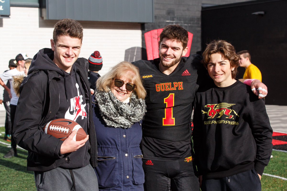 GryphonFB's tweet photo. #GryphonFamily @Gryphons_POP https://t.co/OcJiZrxddK