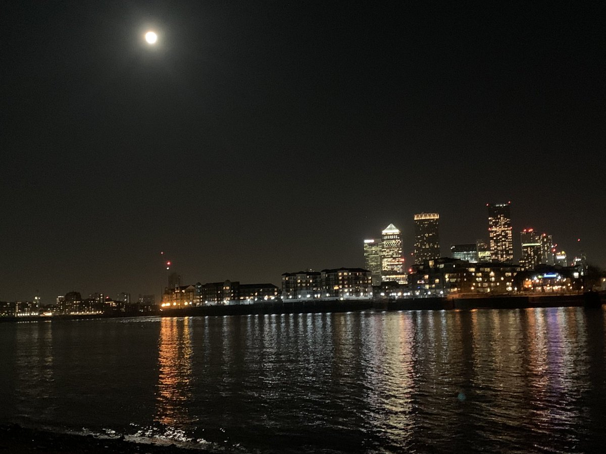 rksingh97263's tweet image. When there is no envy, jealousy, comparison, and competition within you, you can focus your full capabilities on doing what is needed.