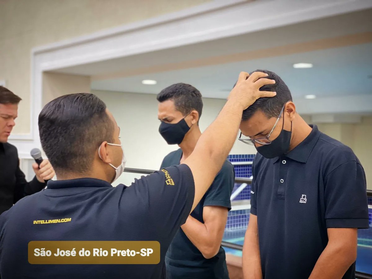 Confira as fotos do primeiro encontrão dos homens de 2022 com a presença do Bispo Macedo, por vídeo conferência para todo Brasil.
Assista fb.watch/aRzR7Dqhde/
#intellimen 
#homens