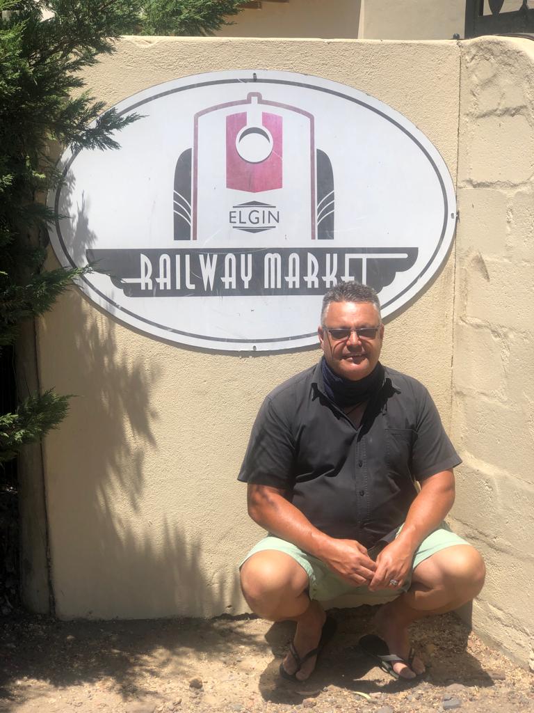 HERMANRAS3's tweet photo. SPENDING THE DAY WITH MY FAMILY AT ELGIN RAILWAY MARKET https://t.co/5eD1kItnWe