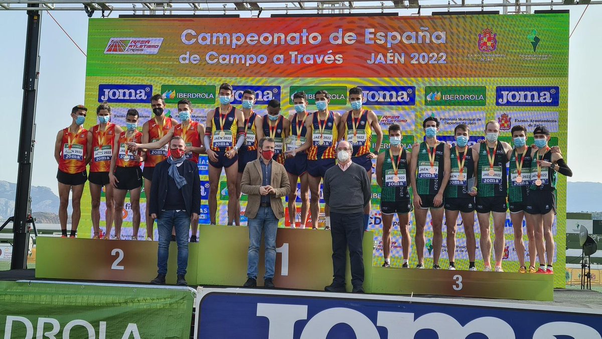 FedExtAtletismo's tweet photo. ☄️Terceros de España de Campo a Través ☄️
📍Jaén
👉🏻 @jorgeglezriv 
👉🏻 @alexandreport 
👉🏻 @Ri_Rosado  
👉🏻 @josemathletics 
👉🏻 @YagoRojo95   
👉🏻 @sergiopaniagua 
.
.
@FJyD  @deportesCEX  @atletismorfea @DiputacionCC  @DipdeBadajoz  @EPExtremadura @hoy_javiperez https://t.co/uxmIvimUlz
