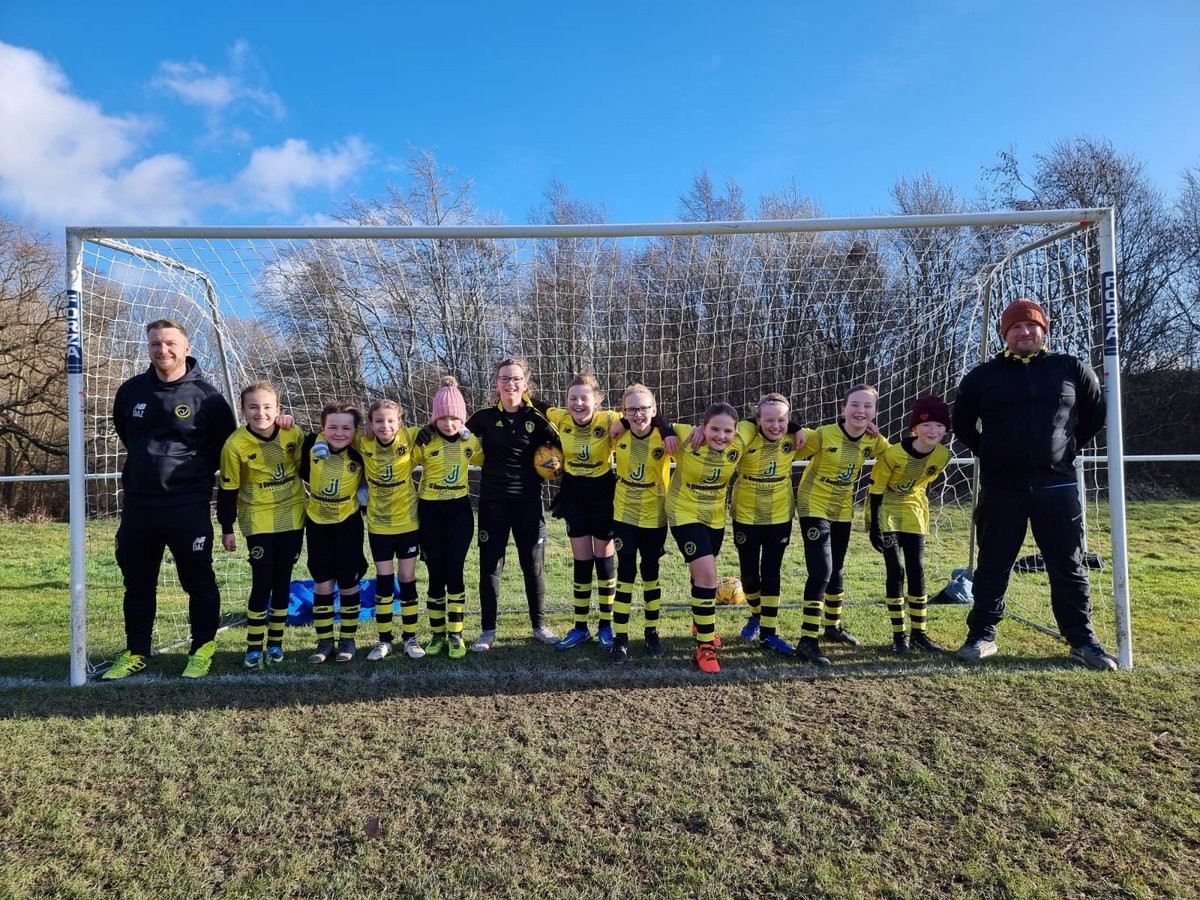It's great to see more teams joining the league as the club continues to expand...

Girls U11 Cubs Yellow looking fantastic, shame the weather prevented you playing your first home league game.
#onwardsandupwards