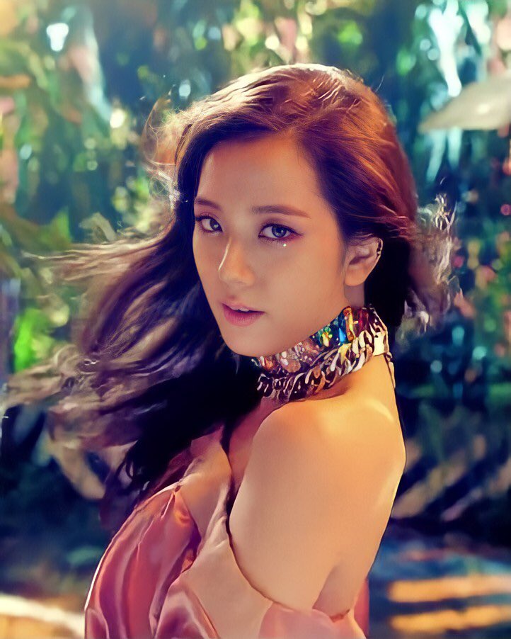 throwbackjisoo's tweet photo. kim jisoo, boombayah (2016) https://t.co/5pSXGJk7CI