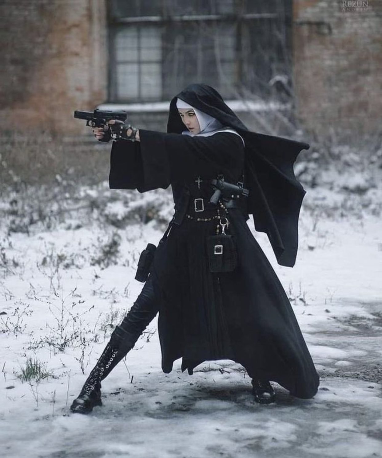 この組み合わせ最強では シスターと銃の組み合わせ 話題の画像プラス この組み合わせ最強では シスターと銃の組み合わせ 話題の画像プラス