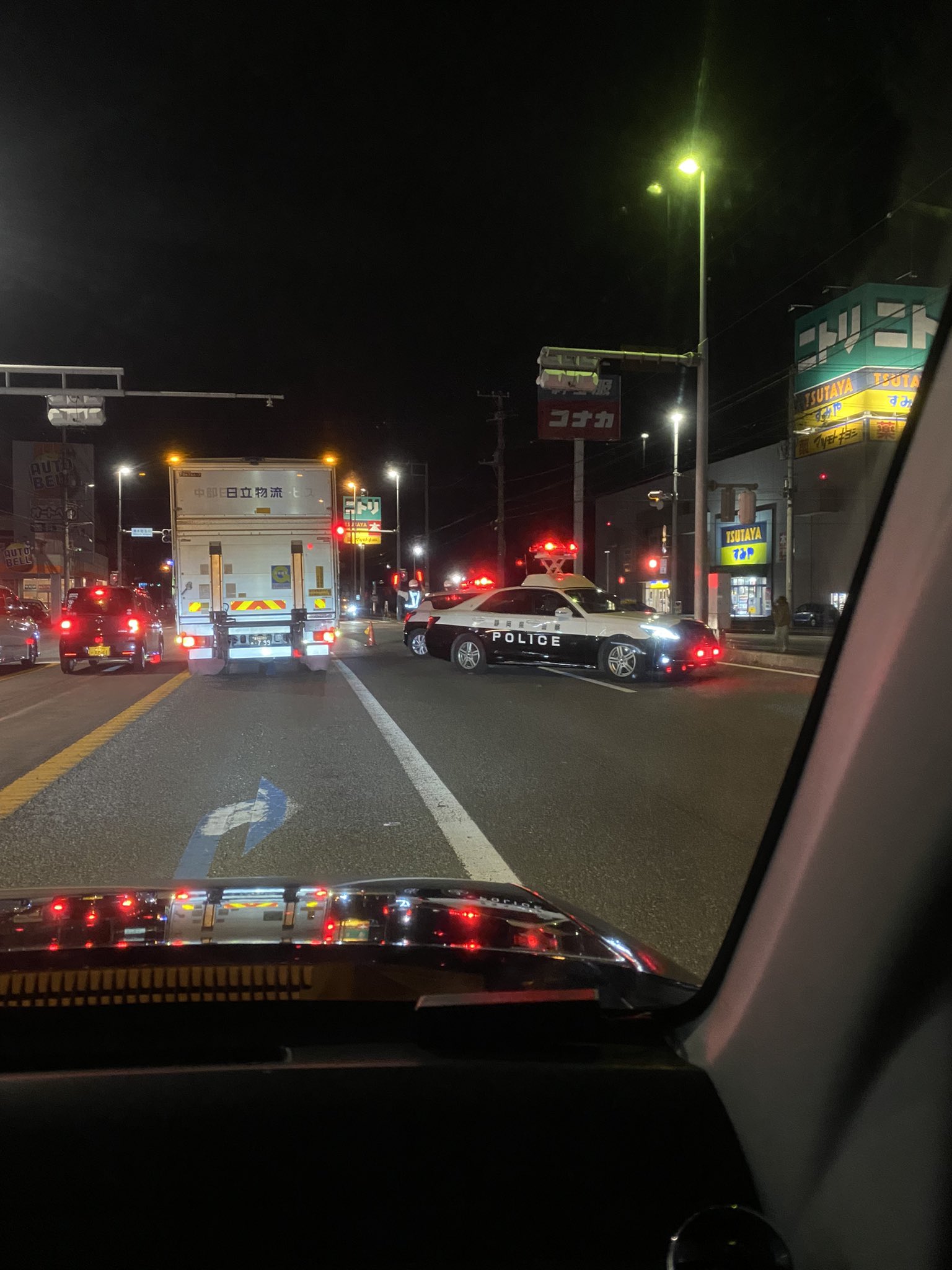ちゃんえん 国一 静岡県清水町付近 事故の為 箱根から沼津方向 一部通行止めになってます T Co Plalo4phnf Twitter