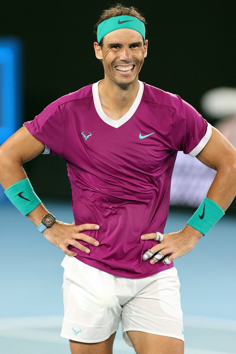 Lista histórica de Grand Slams

21 | 🇪🇸 RAFAEL NADAL
20 | 🇨🇭 Roger Federer
20 | 🇷🇸 Novak Djokovic
14 | 🇺🇸 Pete Sampras