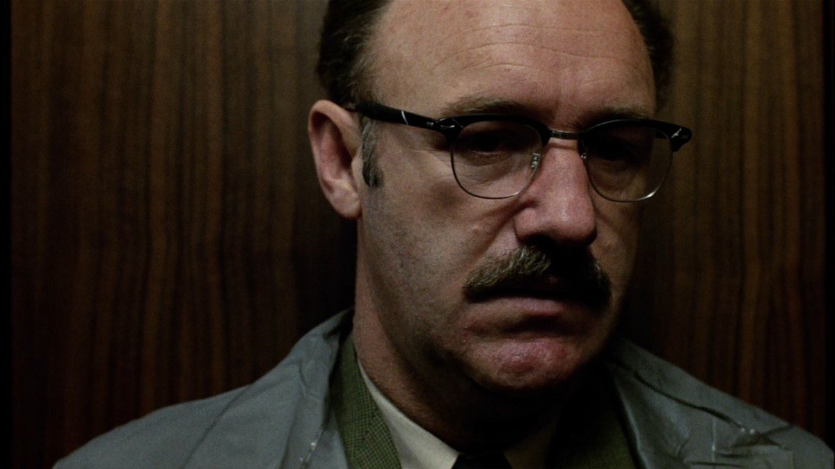 LluisCarrizo's tweet photo. Tocar techo
tocando fondo.
En 1974, Coppola y Hackman nos dieron una de esas películas definitorias y definitivas.
Bajar a los infiernos de la soledad y la conspiranoia.
El fracaso como Arte.
¿La cima de sus carreras?
Sea como sea, qué suerte la nuestra.
#GeneHackman #Bodt https://t.co/mP2lEEjNgk