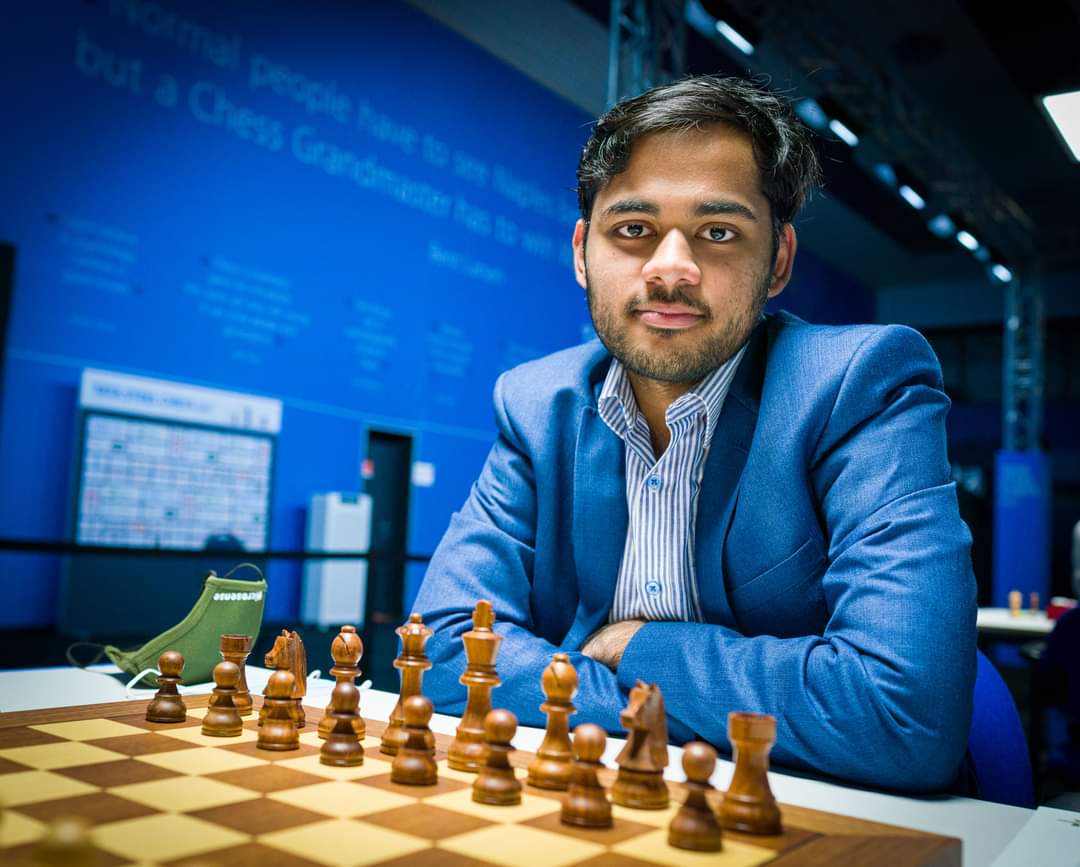 ChessBase India on X: If you ever wondered where champions get their  superpowers from. @ArjunErigaisi @tschessindia #chess #chessbaseindia  #TataSteelChessIndia #PhotoOfTheDay 📸Aditya Sur Roy   / X