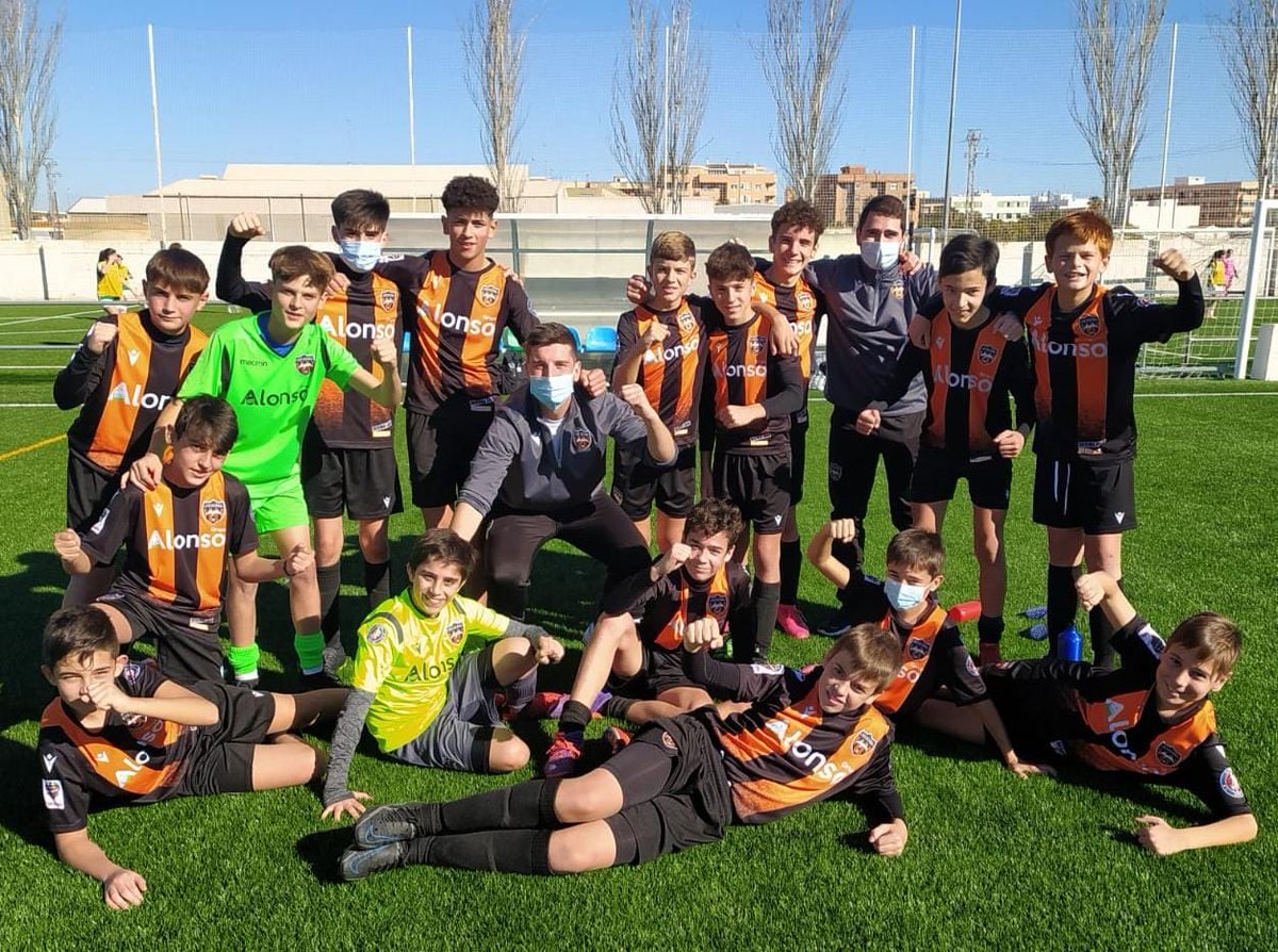 TAVERNES BLANQUES CF "A" 1-2 INFANTIL "B"

⚽ Miguel Ángel
⚽ Jaume