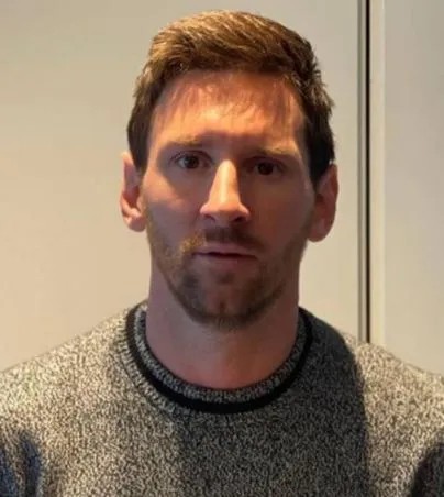 LaNuevaEraFCB_'s tweet photo. Messi cuando llegue a entrenar y vea a Dembélé en la ciudad deportiva del PSG. https://t.co/ORQeN4JGaI