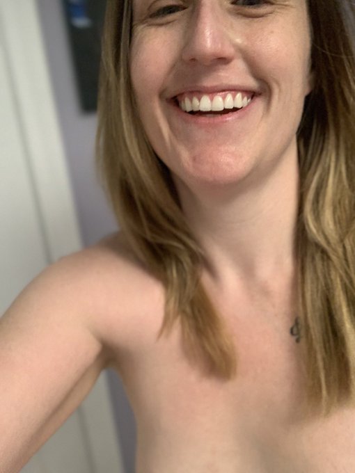 I have a BIG project coming out next month. Stay turned for AMAZING content from your favorite nerdy<a href="/tag/manyvids"class="tags"><span>#manyvids</span></a>