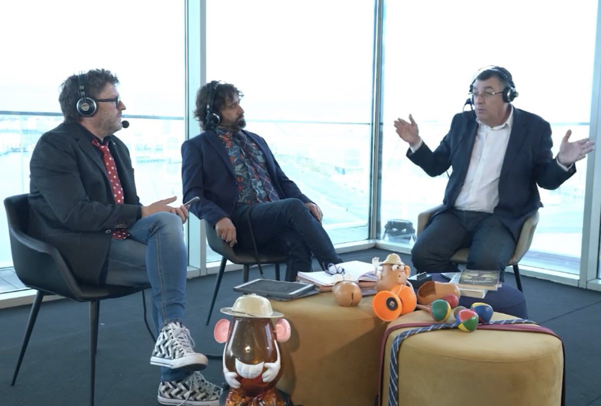 🎙<a href="/solanoitur/">Solano & Tur 🎙</a> al seu podcast d’entrevistes <a href="/SITensom3/">Solano & Tur en som 3</a> han convidat <a href="/enricmorera/">Enric Morera</a> President de <a href="/cortsval/">Corts Valencianes</a> i una de les cares visibles de <a href="/compromis/">Compromís</a> per a parlar de política valenciana i espanyola i dels 6 anys del Govern del Botànic🎧linktr.ee/ensom3 #podcasteravalenciana