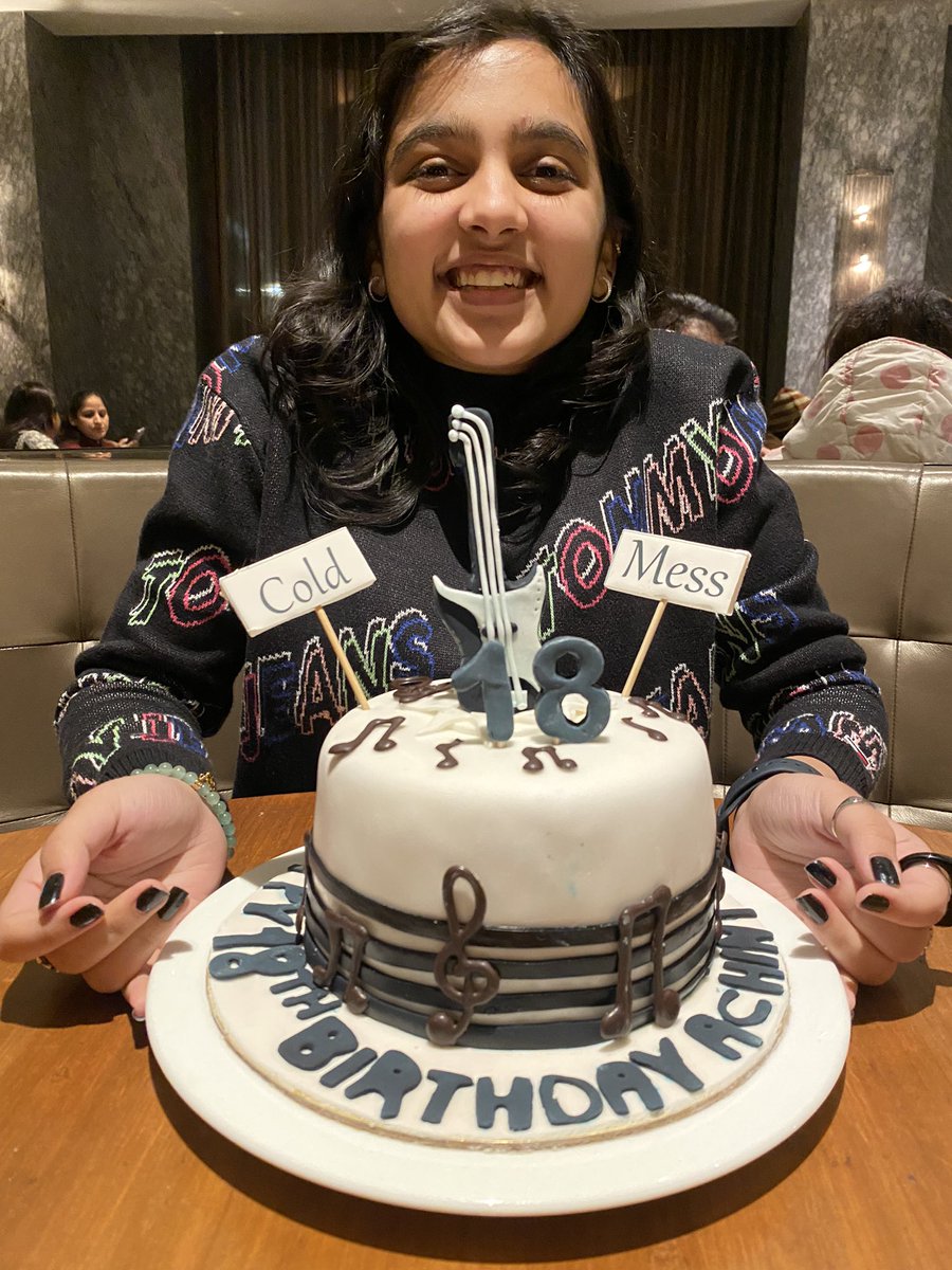 Achintk_'s tweet photo. My family surprised me with this cake for my 18th birthday!!! CAUSE THIS IS HOW BADLY OBSESSED I AM WITH PRATEEK AND HIS MUSIC
@prateekkuhad https://t.co/79Dm7I4HNS