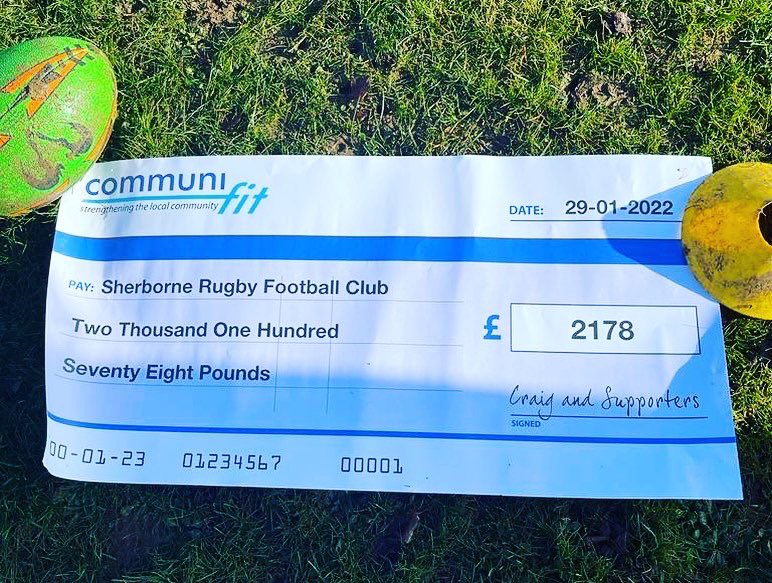 This weekend we passed over the cheque to Sherborne Rugby Club which represents the money we raised from our Christmas Party. It’s great to hear they will use the funds to support the youth at the club. Another big thank you to everyone for making this happen 👏🏻 #teamcommunifit