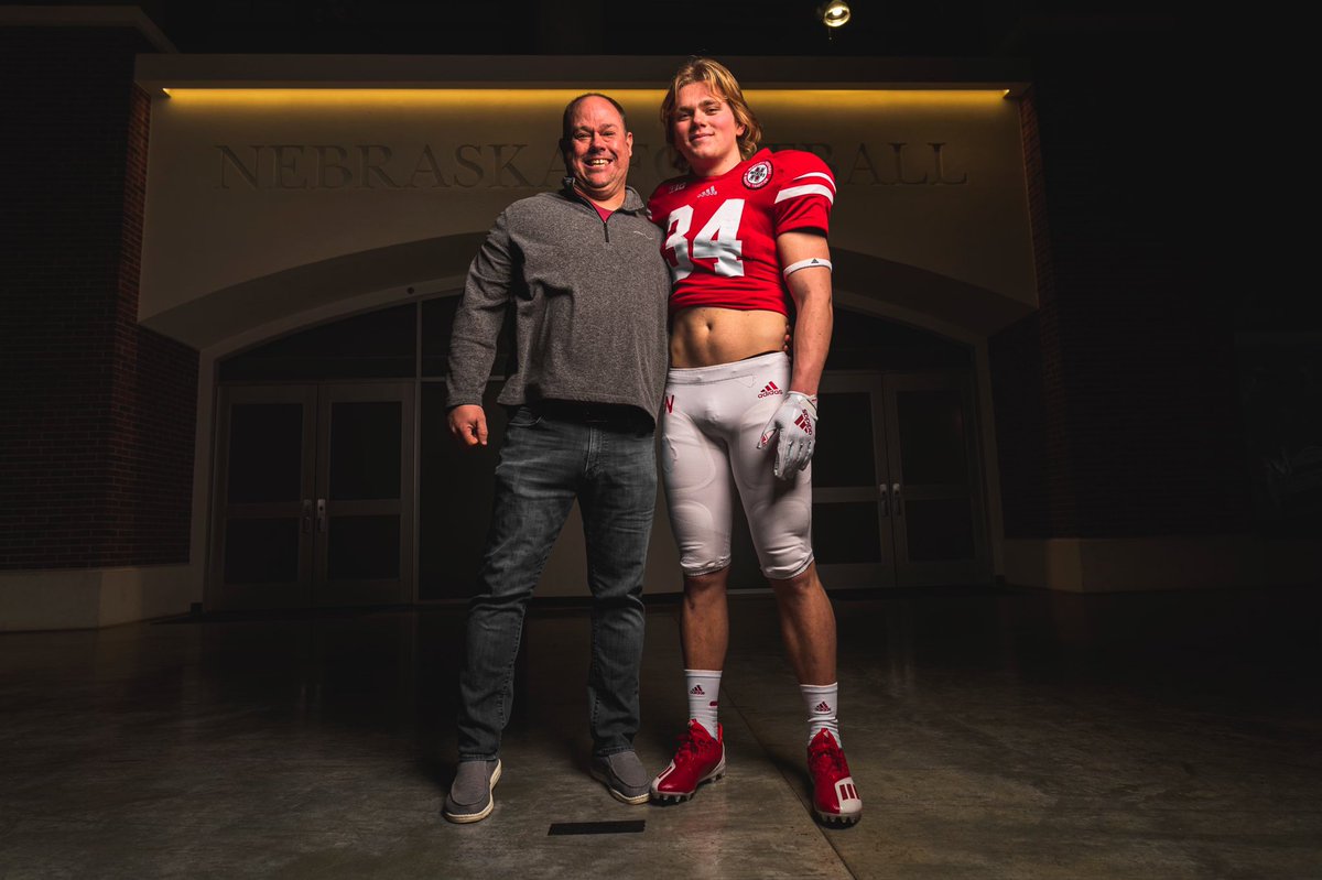 Had a great time at @HuskerFBNation junior day‼️ @SeanDillonNU <a href="/BarrettRuud/">Barrett Ruud</a> @coachdawsgbr