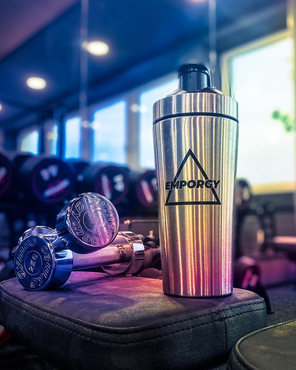 mcky_tv's tweet image. Um 18 Uhr ist der STEEL SHAKER 2.0 zurück!

Ich verlose direkt 3 SHAKER unter diesem Tweet!

1. Folge mir ✅
2. Like und retweete diesen Tweet ✅
3. Schreib unter diesem Tweet deinen Lieblingsgeschmack von Emporgy ✅

18 Uhr im SHOP Campen! 🚀🚀🚀
Emporgy.com 

#ad