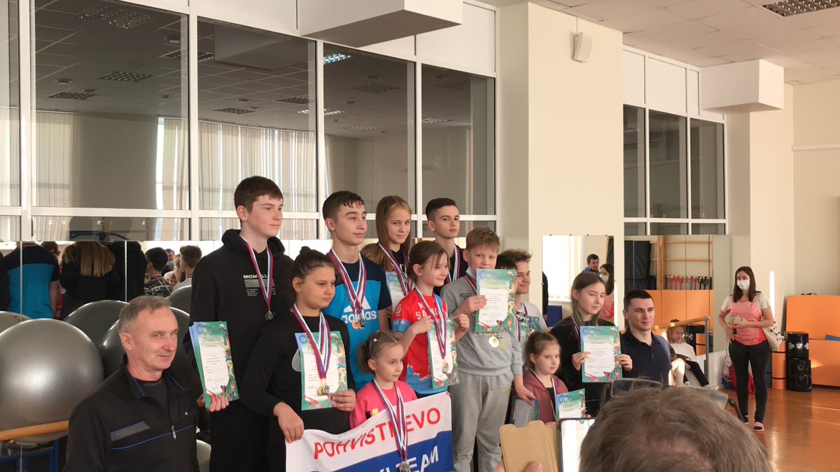 Прошедшие выходные оказались богаты на спортивные события! Открытое первенство Кинель-Черкасского района по плаванию
Воспитанники Ольшанского Владимира Александровича приняли участие и стали победителями и призёрами первенства, а также победителями эстафеты.