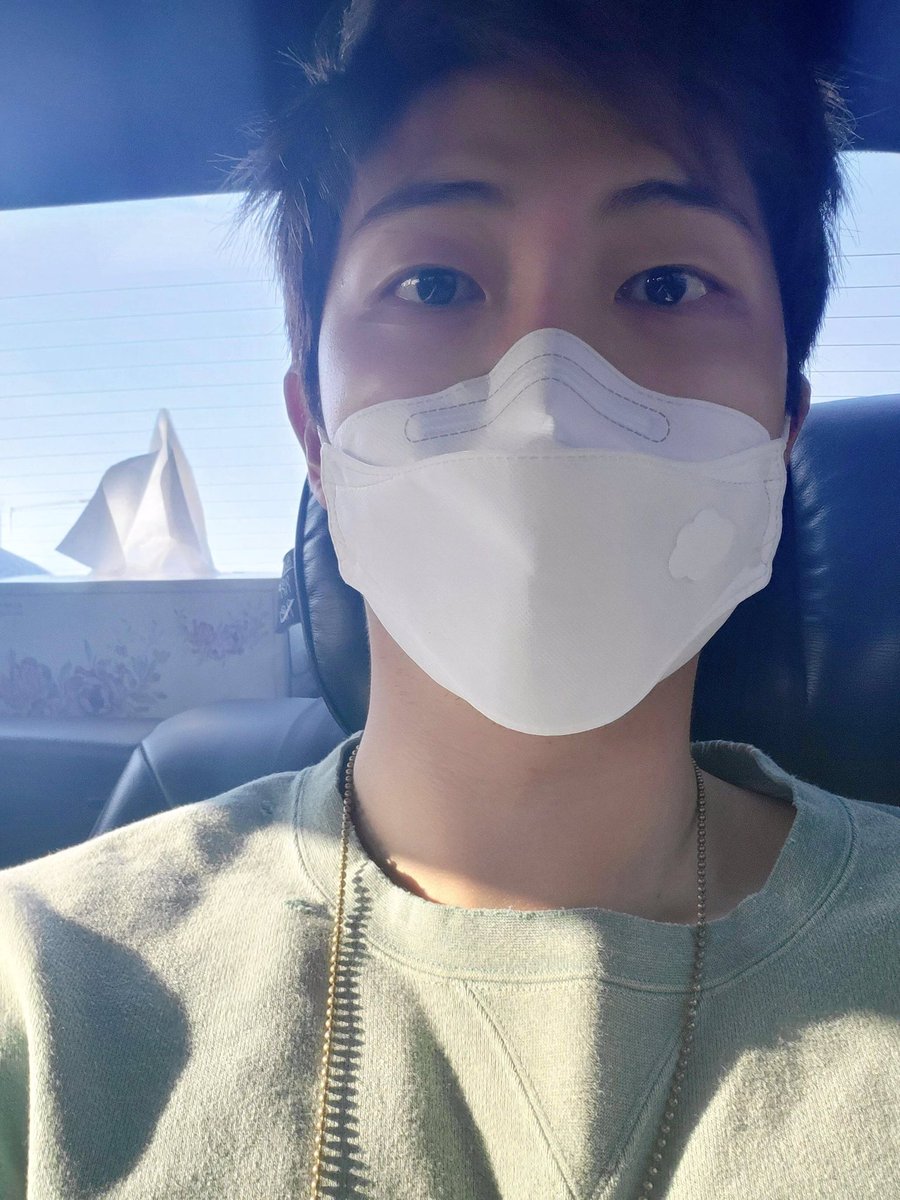 Donde puedo conseguir un Namjoon para mi sola??🥺 #RM