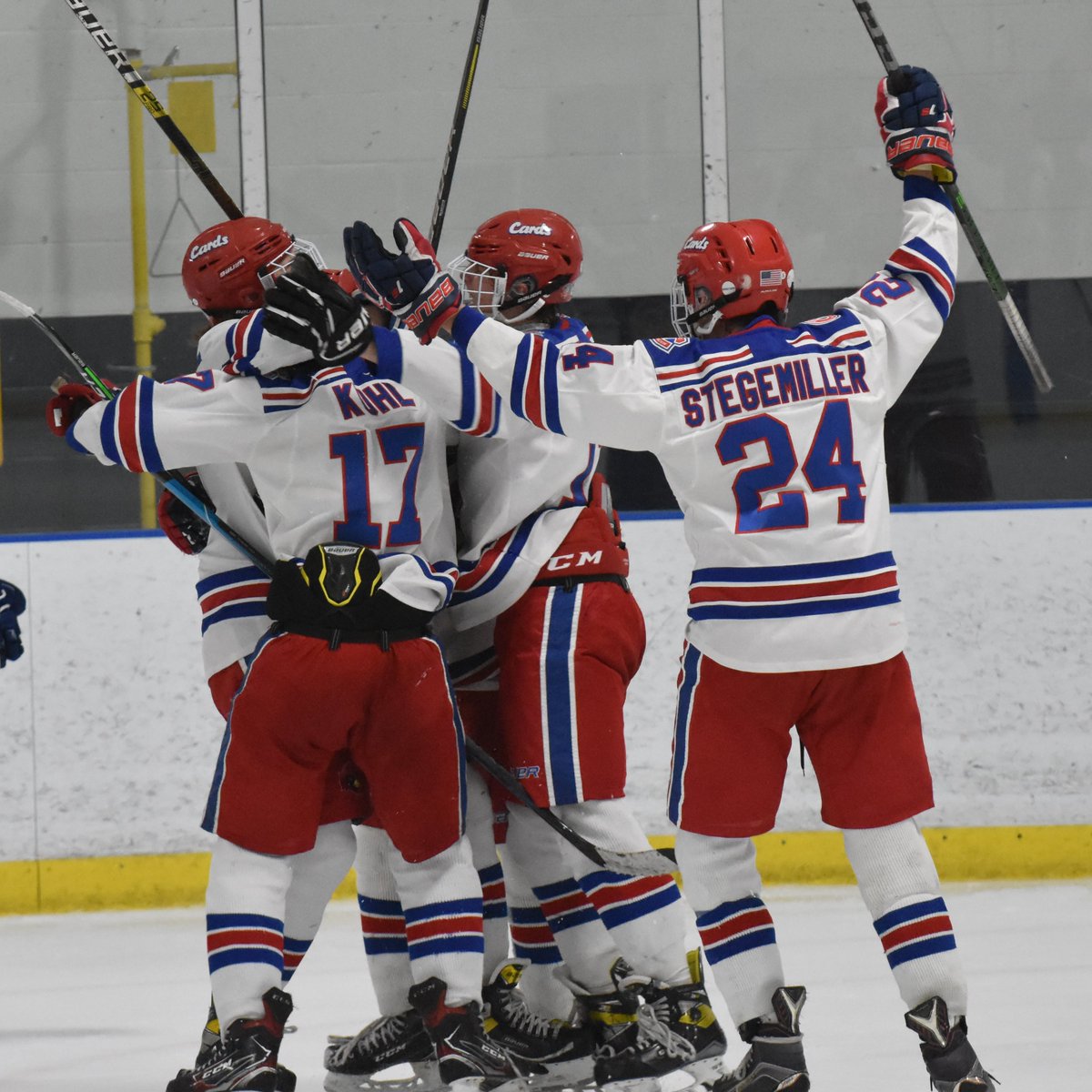 TWHSHOCKEY's tweet photo. 🚨Senior Night ceremony begins at 6:00 tonight🚨

 Come celebrate our 8 seniors at Chiller North Rink 1!

Following ceremony, Cards will take on White Division opponent New Albany Eagles. https://t.co/DuIR5xik12