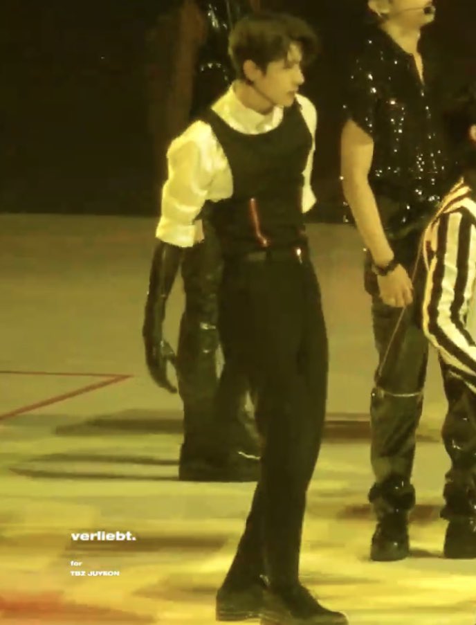 이재현이 입는 옷          현재한테 입혀주는 옷