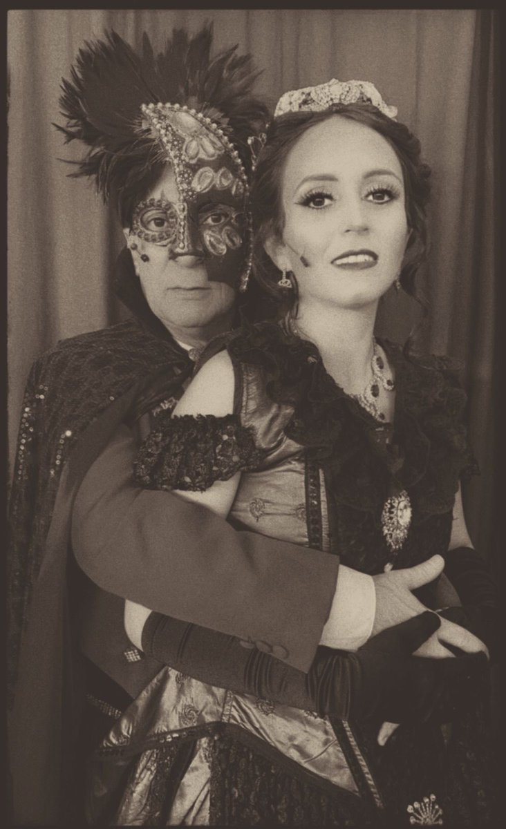 El Fantasma de la ópera 🎭Lunes, Martes y Miércoles 8 pm. Centro cultural Roldán Sandoval. Tel 52 73 76 31.