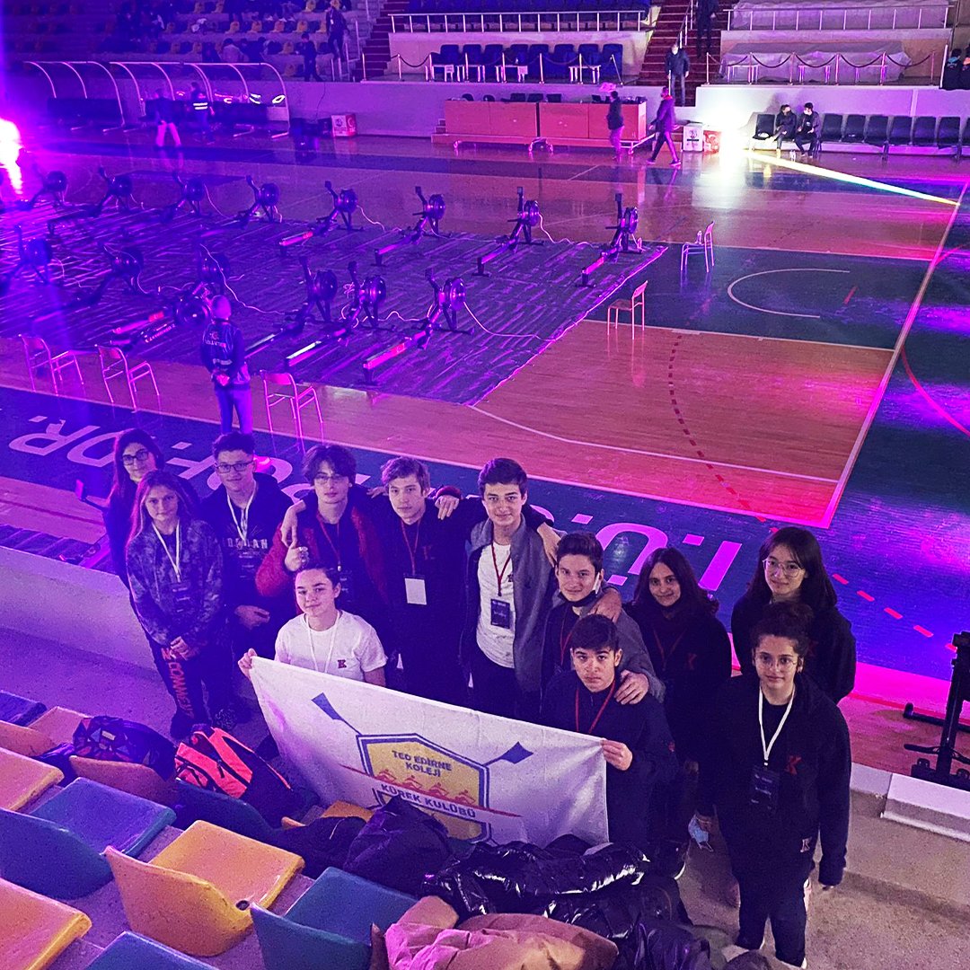 tededirnekoleji's tweet photo. Türkiye Salon Kürek Şampiyonasında U15 Kızlar, U17 Kızlar ve U17 Erkekler kategorilerinde yarışan #TEDEdirneKoleji #KürekKulübü sporcularımız katıldıkları ilk ulusal kürek şampiyonasında U17 Kızlar ve U17 Erkekler kategorilerinde takım olarak 5. oldular. Sporcularımızı kutluyoruz https://t.co/TiD6KwCaFQ