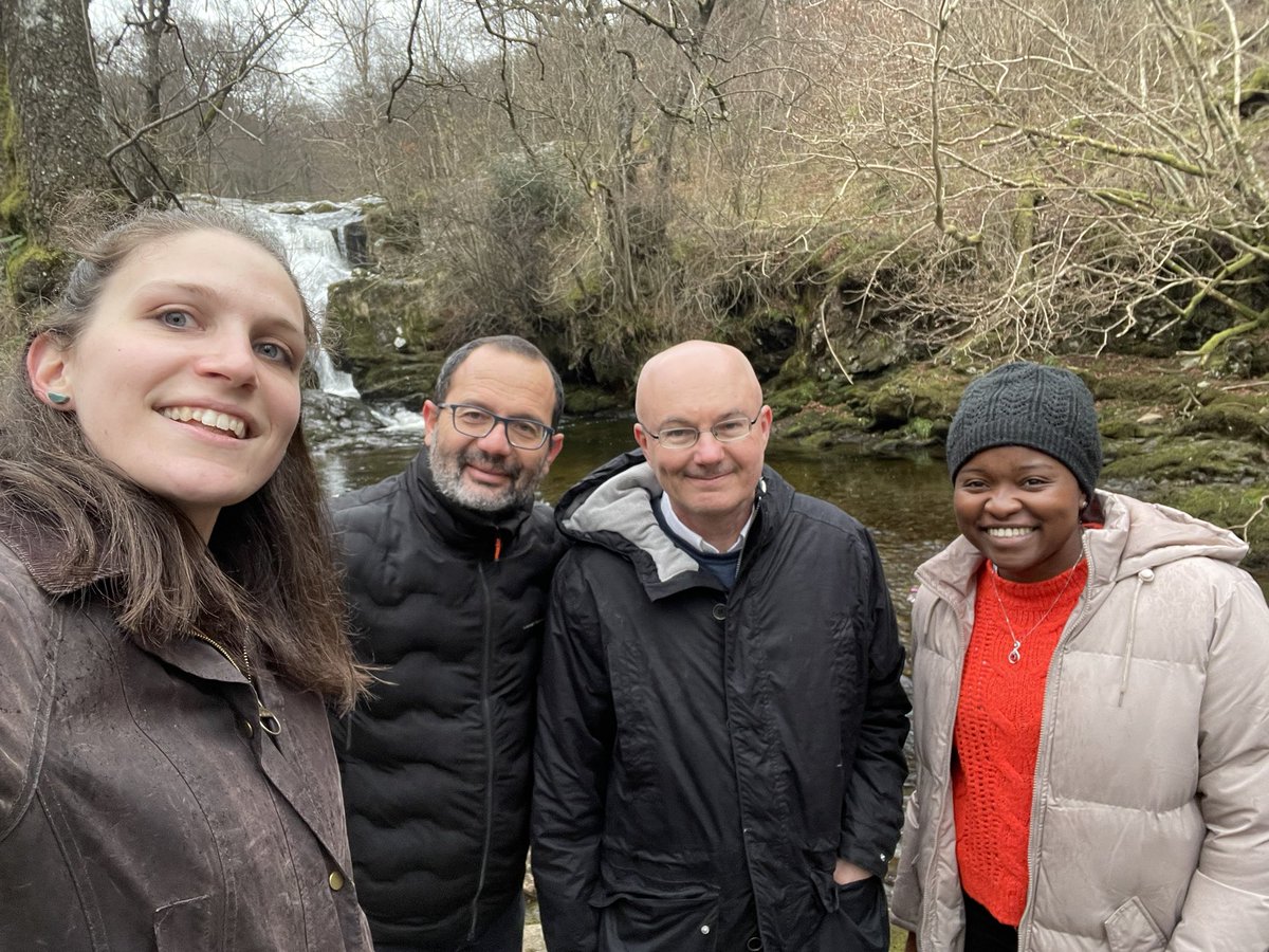 Making the most of being in the Lake District as we head home from #RNAUK2022 after a great weekend of talks - so nice to be at a meeting in person again 
#AcademicChatter #LakeDistrict #RNA <a href="/CSiachisumo/">Dr Chileleko Siachisumo 👩🏾‍🔬 🇿🇲🇬🇧</a> <a href="/aliceaoc/">Alice Coomer</a>