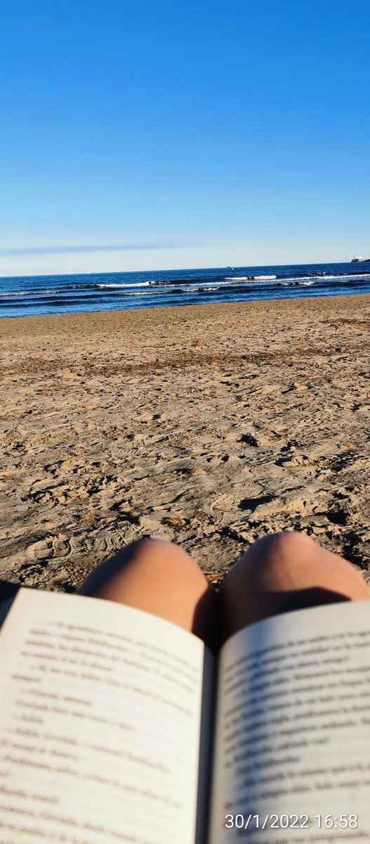 aylaka2001's tweet photo. Invierno dulce. https://t.co/JRiy5BnSvY