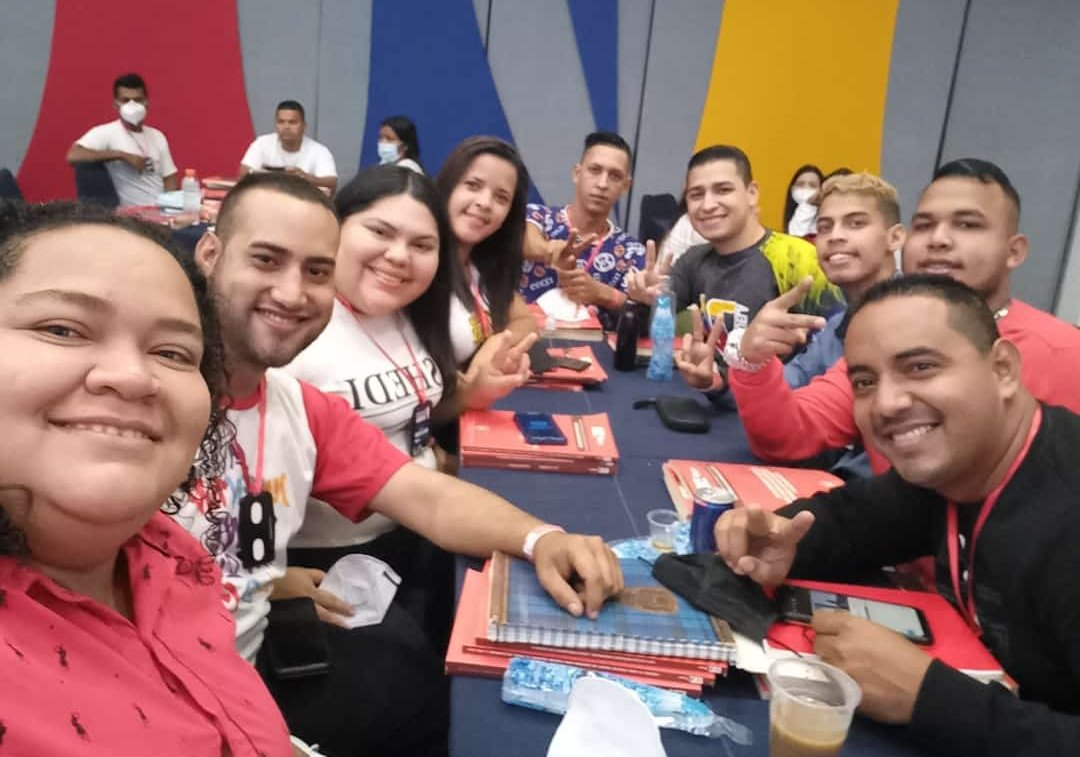 #30Ene ||Segundo Día del #1erEncuetroDeRegiones2022.
Monagas Bolívar Delta Amacuro.
<a href="/amarcanopsuv/">Ángel Marcano</a> <a href="/OviedoPSUV/">Tito Oviedo</a>
<a href="/nicmaduroguerra/">Nicolas Maduro Guerra</a> <a href="/eirimarmalave/">Eirimar Malave.</a>
<a href="/ToussainttPSUV/">Eucarys Toussaintt</a> 

#VenezuelaDePazYJusticia
#CiudadGuayanaParaVivir🌳