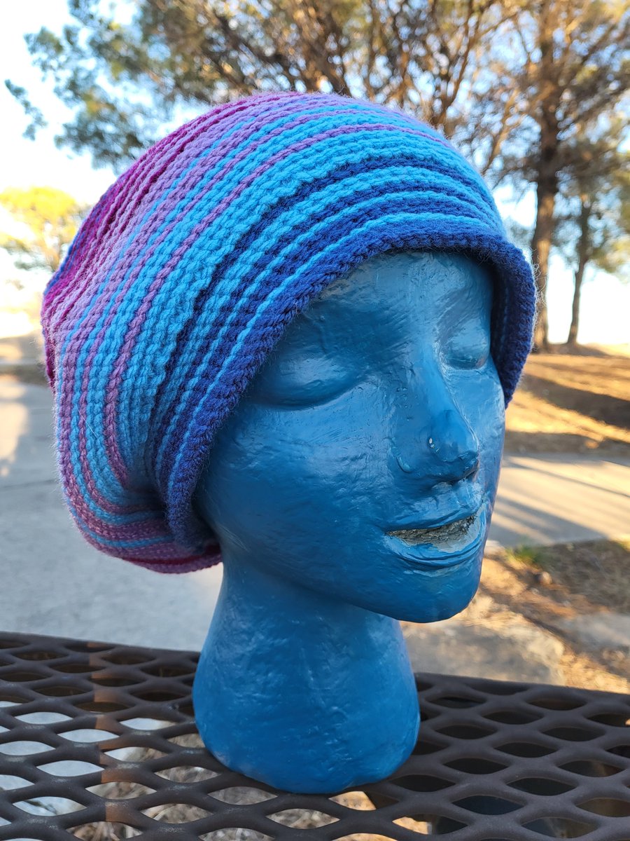 AliceTheAmazon's tweet photo. Cool colors for a cozy winter look.
I love doing this color fade for crochet hats.💙💜❤💙💜❤

#BlueMonday #blue #Purple #magenta #WINTER #WinterStorm #Winterwatch #CraftBizParty #CraftWarriors_share #Crafty #Crafting #crochet #hat https://t.co/fHMJNMbjLm