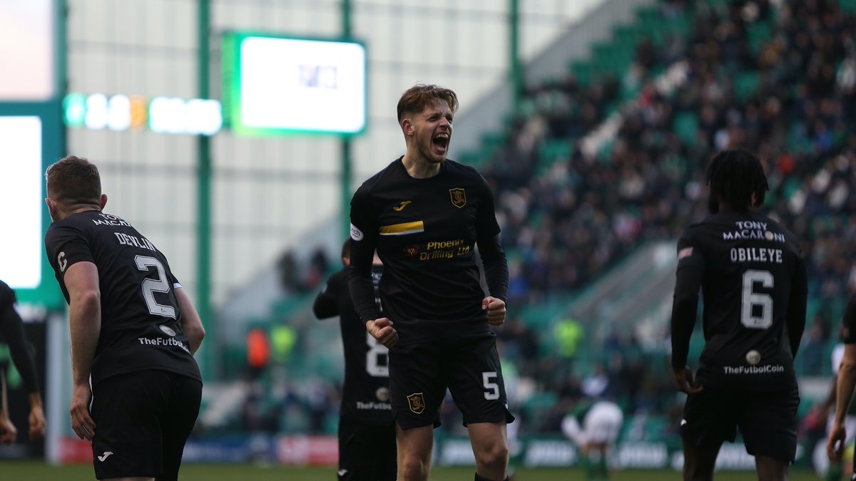 LiviFCOfficial's tweet photo. The only man to have started all 30 of our fixtures this season - @Jackfitz14 🎯 https://t.co/dQW4VjAdRA