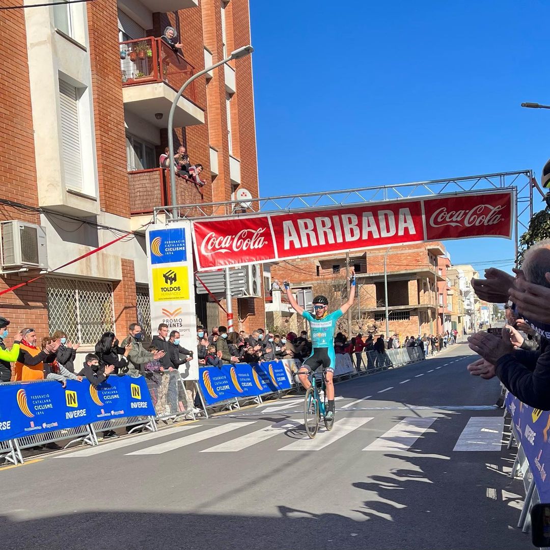 ciclismecat's tweet photo. 🚴🏆 Llibert Sendrós @llibi_sendros vençedor en solitari aquest diumenge al Trofeu Josep Florencio.

🔜 El calendari de socials de carretera continua la propera setmana amb el Memorial Xavi Tondo.

+ info i classificacions 👉 https://t.co/I15b3kgI8z

#ciclismecat #carretera https://t.co/e85Y1qzZVO