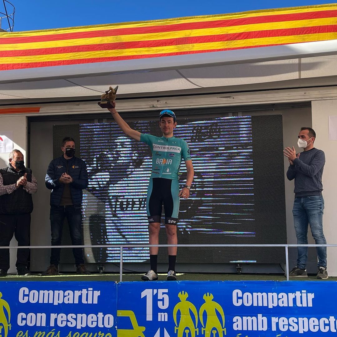 ciclismecat's tweet photo. 🚴🏆 Llibert Sendrós @llibi_sendros vençedor en solitari aquest diumenge al Trofeu Josep Florencio.

🔜 El calendari de socials de carretera continua la propera setmana amb el Memorial Xavi Tondo.

+ info i classificacions 👉 https://t.co/I15b3kgI8z

#ciclismecat #carretera https://t.co/e85Y1qzZVO