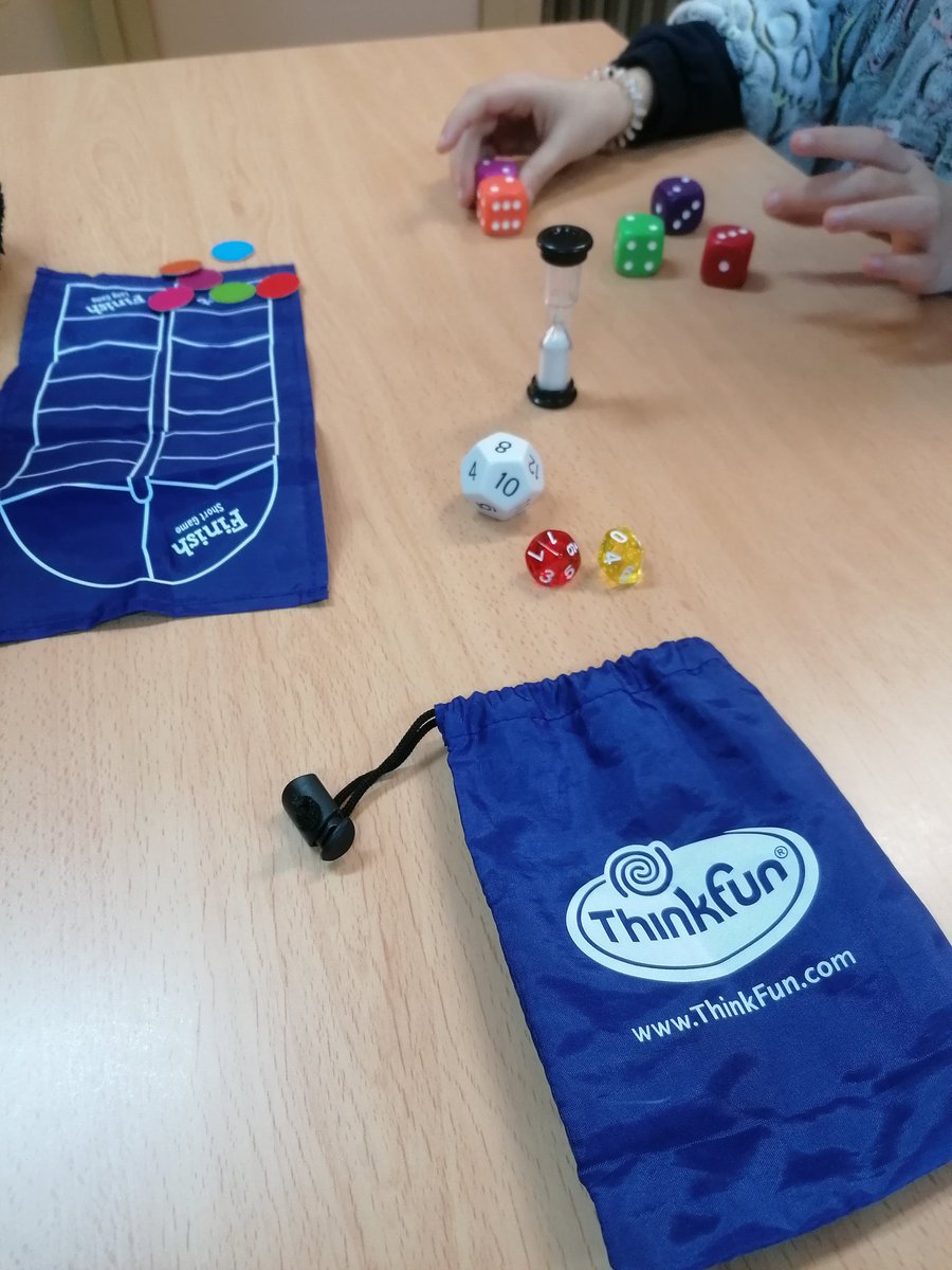 llume38's tweet photo. 🧐Ojo, #MathDice!!! @blancanamero siempre da una vuelta de tuerca al #ABJ!!
@ThinkFun...tienes una aliada!! 🤫😉 https://t.co/Vr87PFlJZV