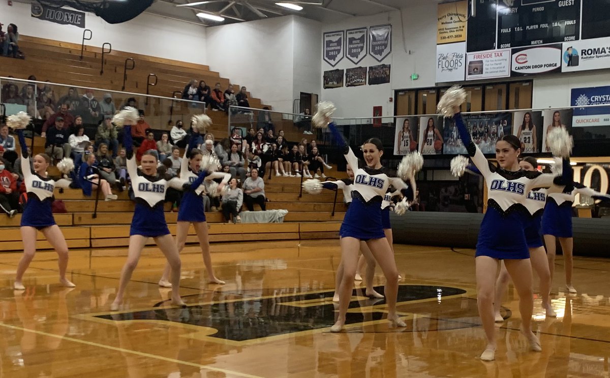 BillMtcastle's tweet photo. Let’s go  @olhsdanceteam Patriots! An outstanding morning at the OASSA Northeast Regional High School Qualifier. Way to go girls!! #2022roadtostates https://t.co/s7t3pxmabK