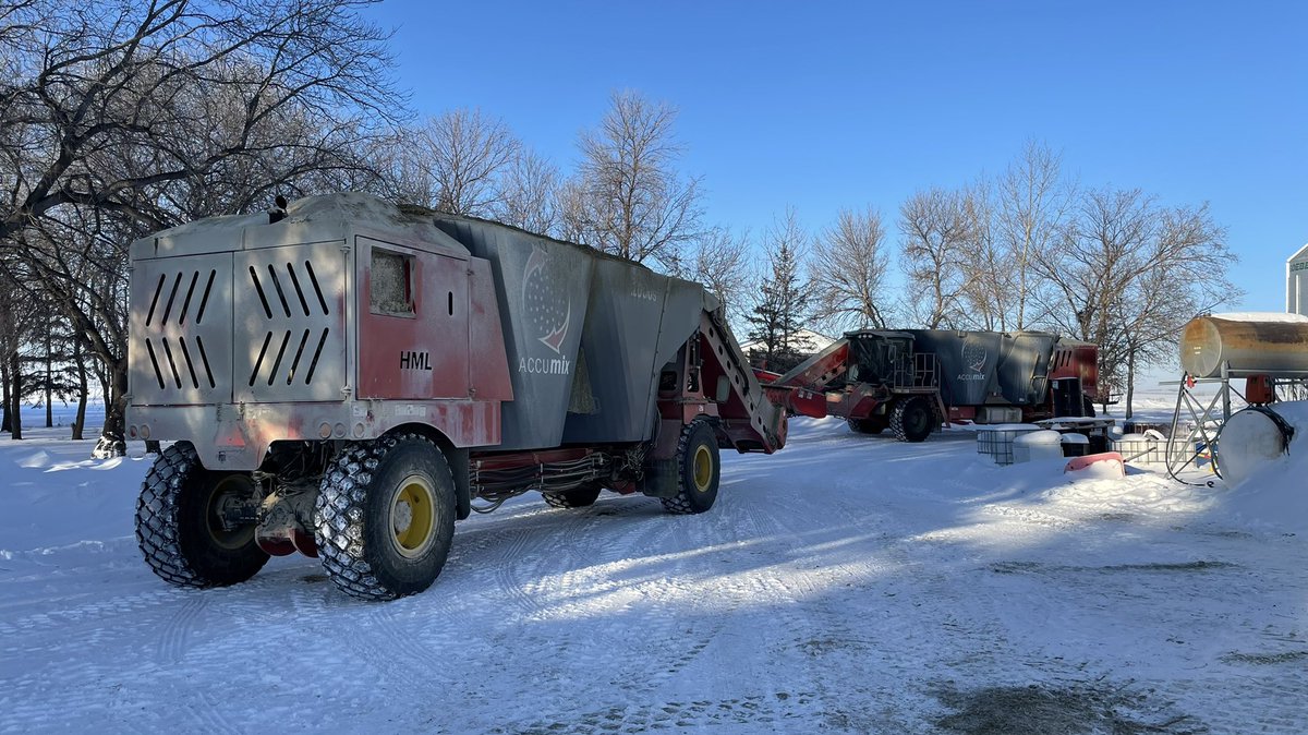 Seeing double!! #precisionfeeding #highline