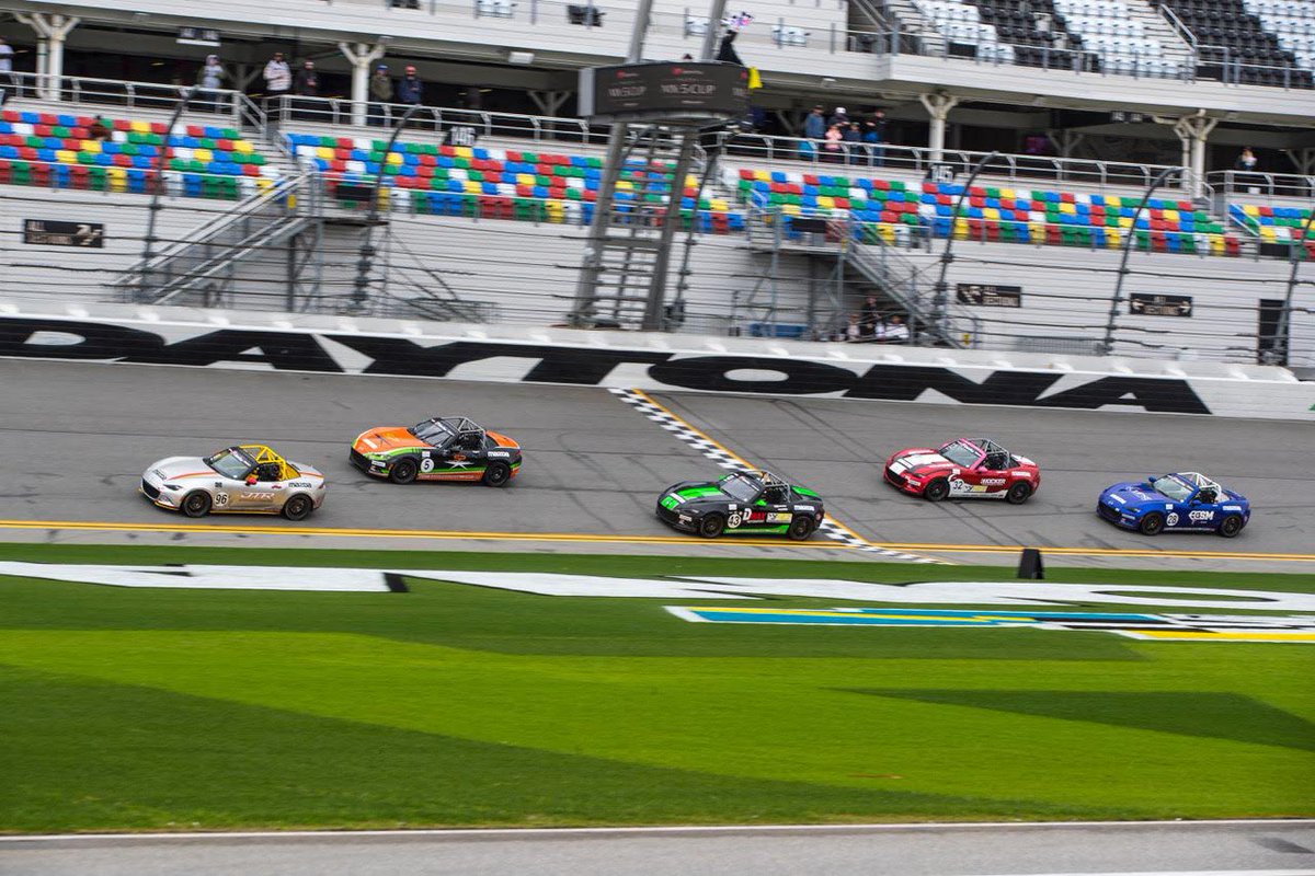 MazdaRacing's tweet image. It was an action-packed season opening weekend at @DAYTONA for @MazdaMX5Cup. 

The excitement will continue in Florida next month for rounds 3&amp;amp;4 at St. Petersburg. 

#MazdaMotorsports #MX5Cup #IMSA