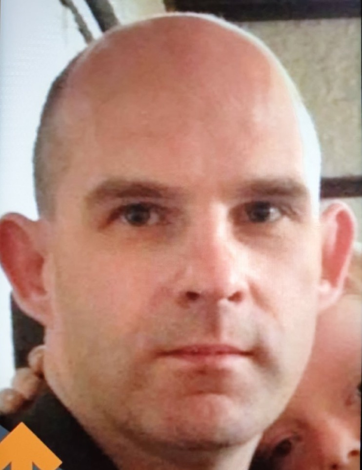 MISSING: Have you seen 48-year-old Stephen Ross from Glasgow?

He was last seen in Bishopbriggs at around 8pm on Friday.

He is believed to have travelled to the Borders in his grey Ford Focus, registration number MV63 NHU.

1/2