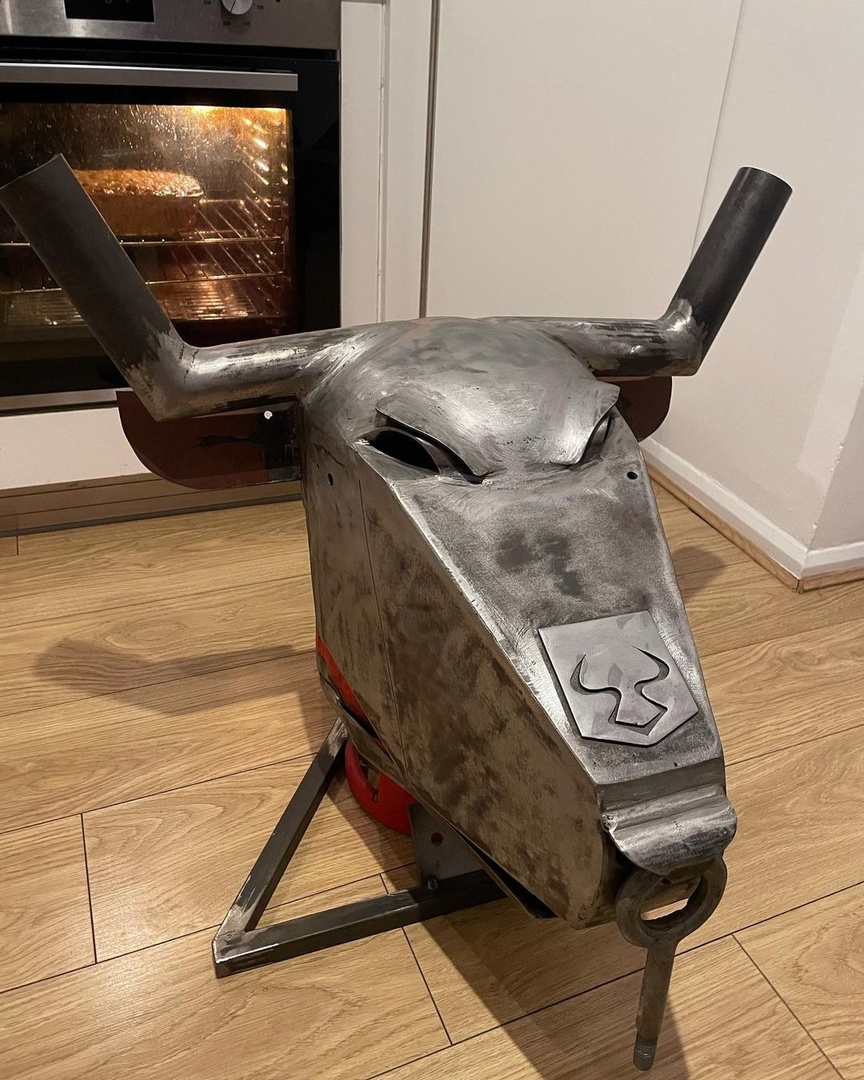 RAM always supplying the heat to keep you going through the colder months 🔥 

Big ups <a href="/rostron86/">Simika Rostron</a> on Instagram for creating this custom log burner 🙌 

📸  - <a href="/davetmf/">david</a> on IG