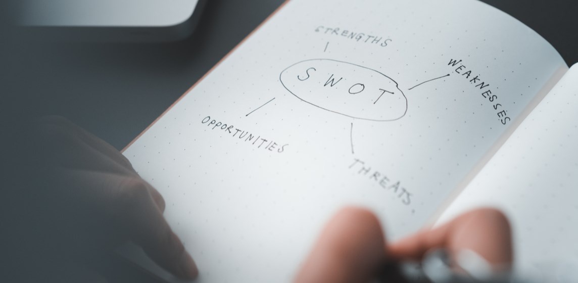 WeAreUMiNetwork's tweet photo. It is vital to regularly evaluate your #business to ensure you are operating as efficiently and effectively as possible.

While there are several ways to do this, one of the simplest methods is to carry out a SWOT #analysis.

https://t.co/zpM5WsAuME

#WEAREUMi #SWOT https://t.co/lBzyp25Pq2