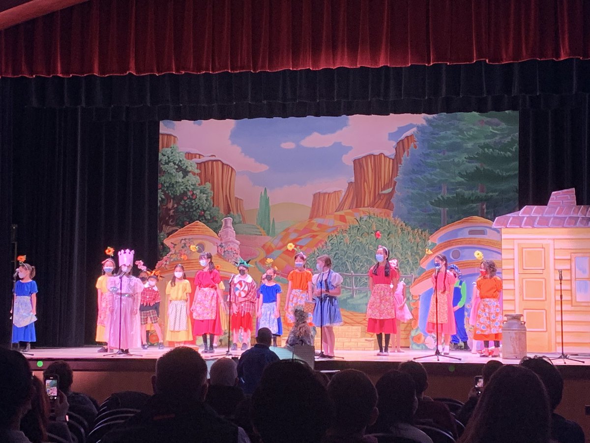 HeglerA's tweet photo. Amazing performance by our very own Parsons students this morning! Thank you @PAR_PTA  &amp; Harrison ECC for making this event possible! @PARPrincipal @ParAPDriggers https://t.co/h974AX601L