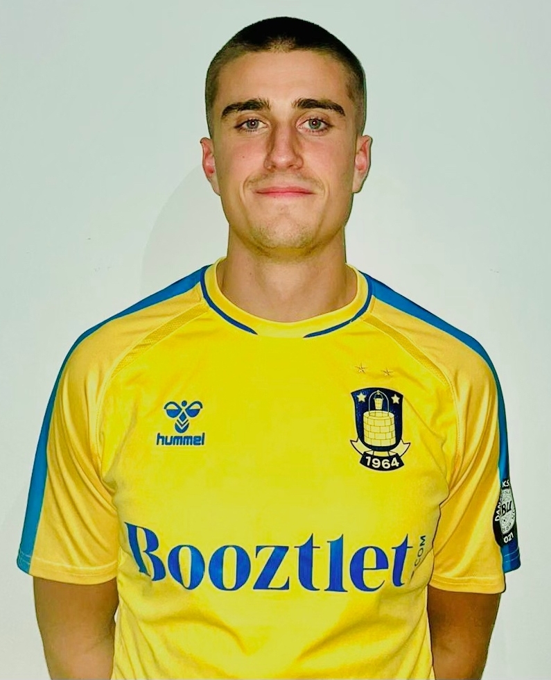 BrondbyIF's tweet photo. Vi byder velkommen til Carl Björk, der kommer til Brøndby IF fra IFK Norrköping.

Angriberen har første arbejdsdag på tirsdag, hvor han tager med resten af truppen på træningslejr.

https://t.co/psHSECPMsP https://t.co/UTcrWCaxuJ