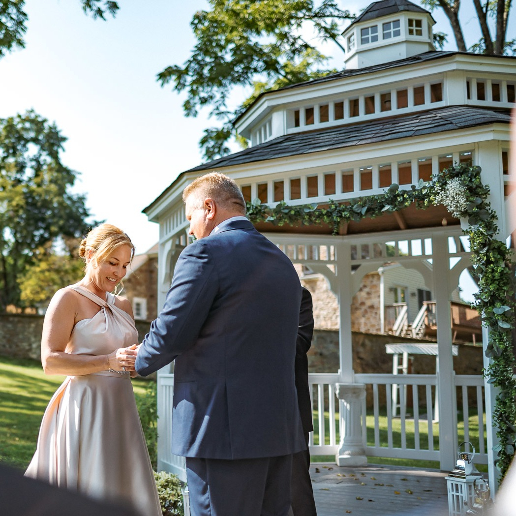 Just look at that smile!

#weddingdayready #summerwedding #pawedding #middleofnowhere #rusticweddingvenue #paweddingvenue