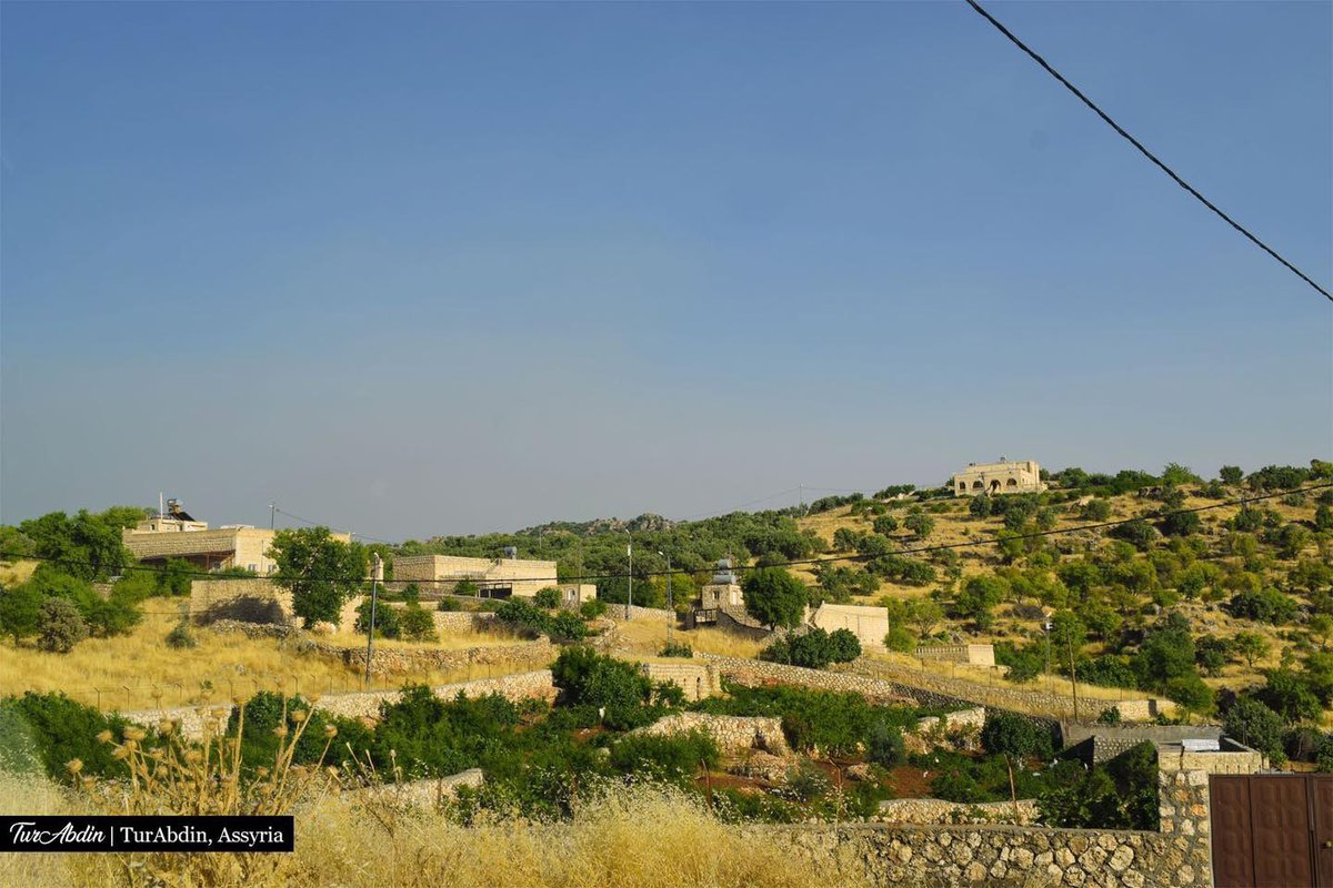 DiscoverAssyria's tweet photo. #TurAbdin region NW #Assyria.

📸 @Athra_Kado

#Nineveh #Babel #Babylonian #Babylon
#Assyrian #Assyrians #NinevehPlain #Iraq #Mesopotamia #Tourism #MiddleEast #Hakkari #VisitIraq 
#travel #tourist #vacation #traveling #nature #holiday #adventure #tour #explore #Culture https://t.co/VARRP8qZa8