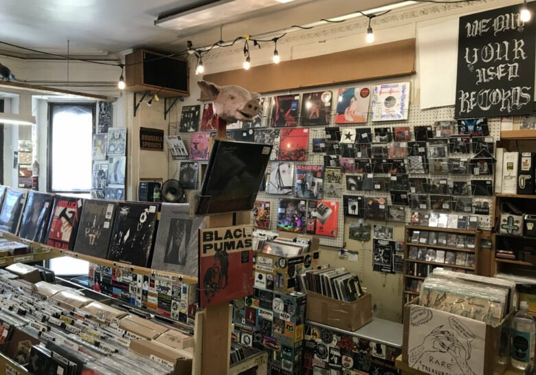 RSDCanada's tweet image. Just in case you were looking for alternative to Spotify... #records #vinyl